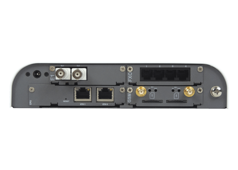 UMG Modular 300 – Side 4